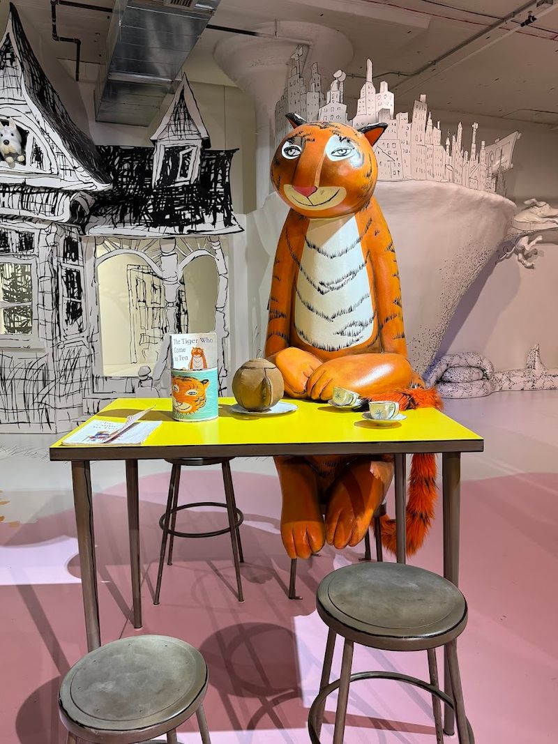 The Cafe Brings the Books to the Table