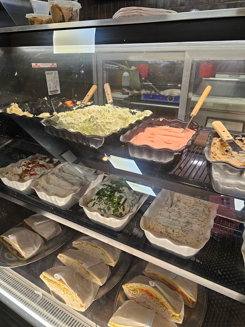 A Cream Cheese Selection That Goes Way Beyond Plain