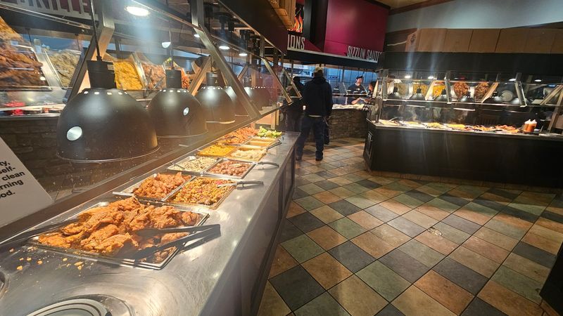 A Buffet Spread That Actually Delivers on Its Promise