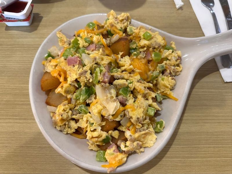 Skillets and Omelets Worth the Drive