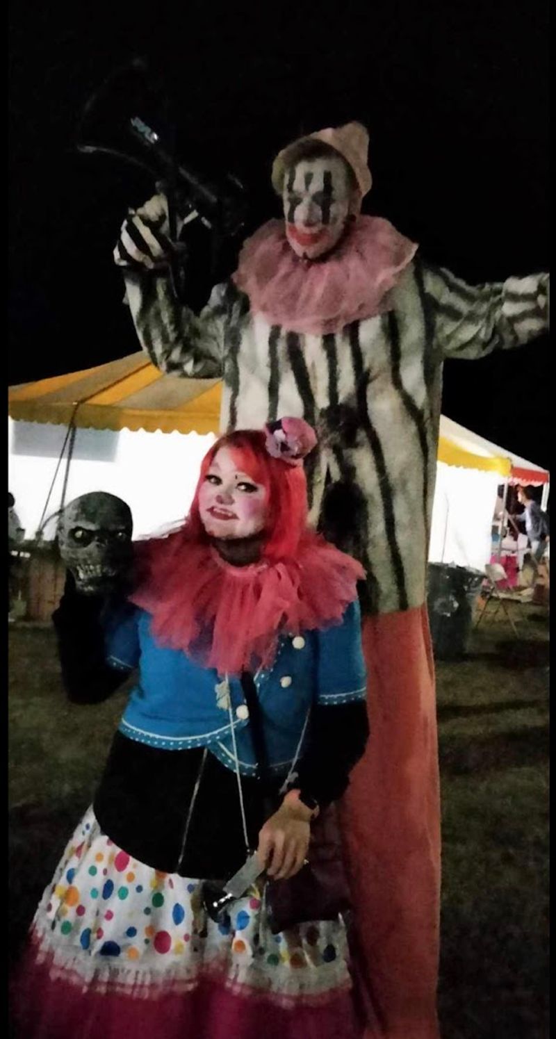 The Sideshow Acts That Steal the Night