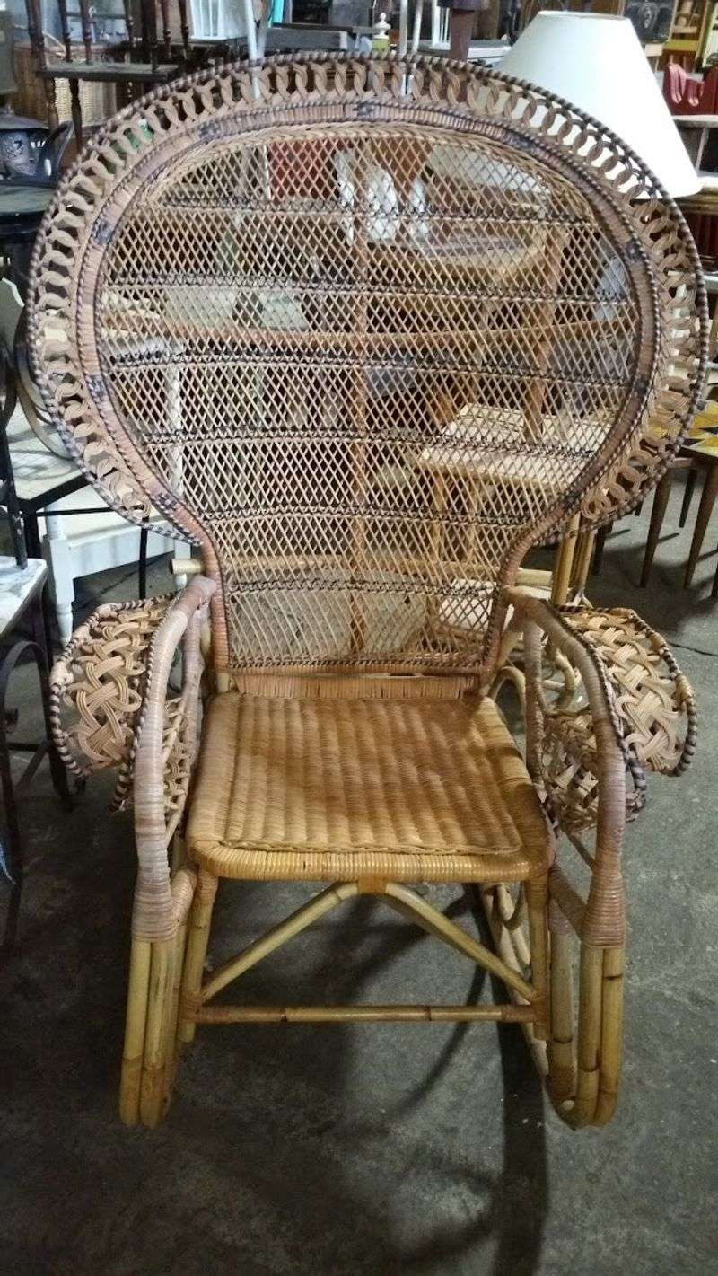 Vintage Rattan That Hipsters Are Obsessed With