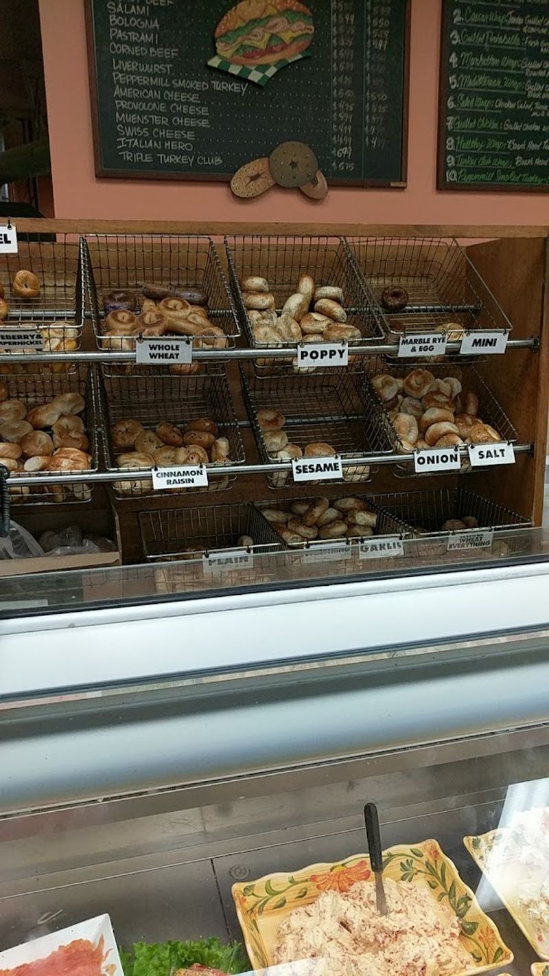 The Everything Bagel That Earns Its Name