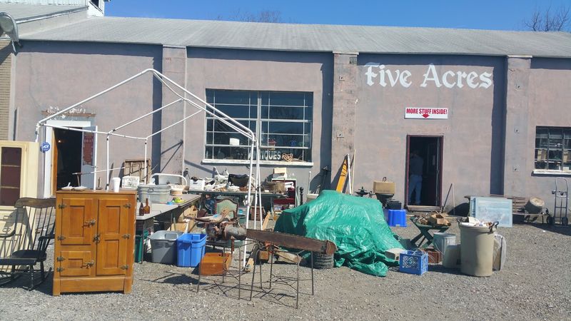A Flea Market With 35 Years of History Behind It