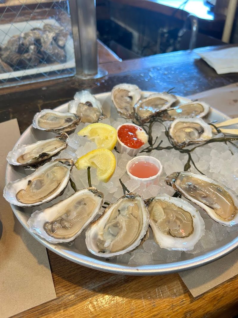 A Raw Bar That Means Business