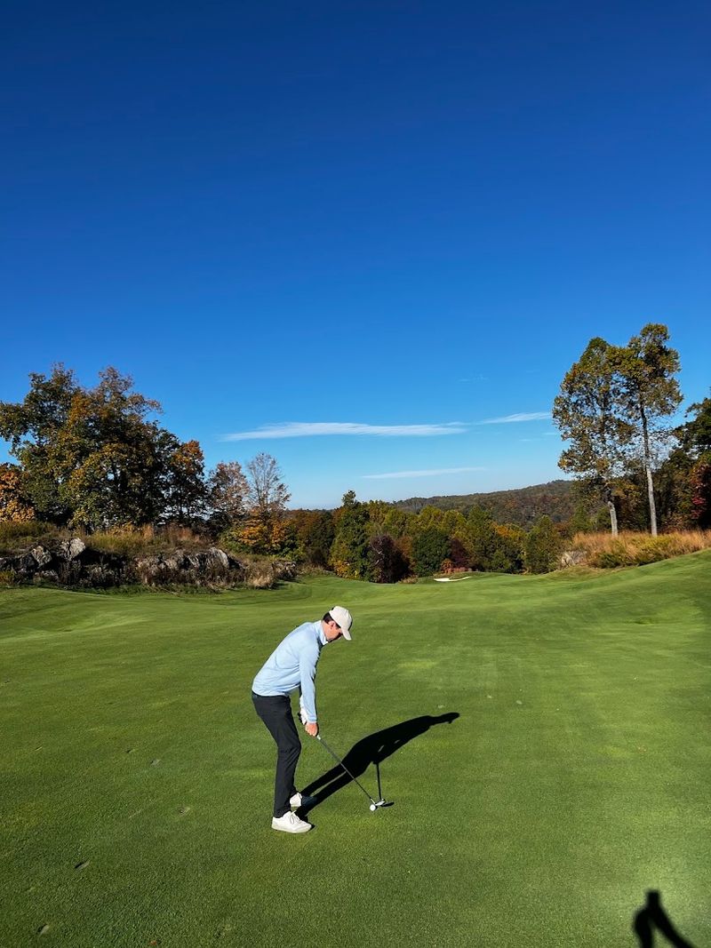 Championship Golf Above the Clouds