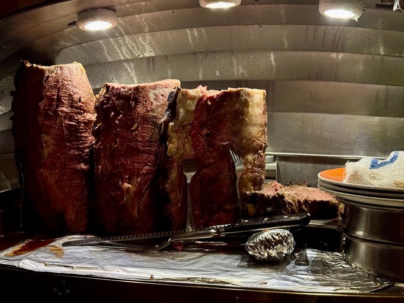 Why The Tableside Carving Still Works