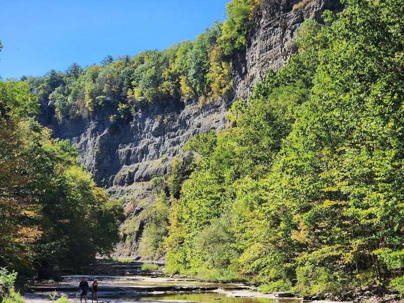 The Rim Trails Show A Different Side