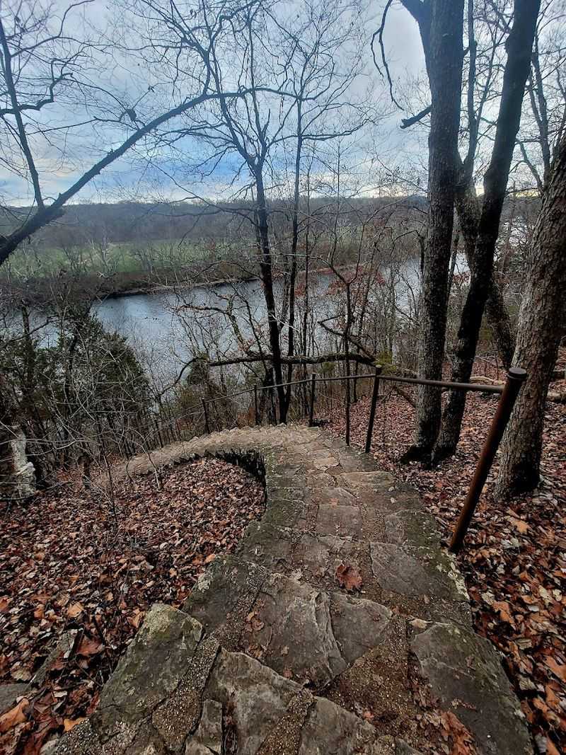 Lake Taneycomo Views That Stop You Cold