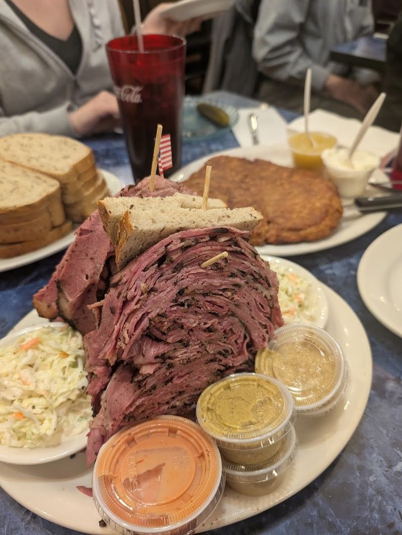 Pastrami So Good It Sparks Friendly Arguments