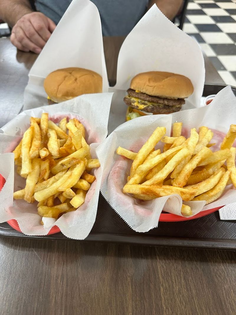 Fresh-Cut Fries That Earn Their Own Spotlight