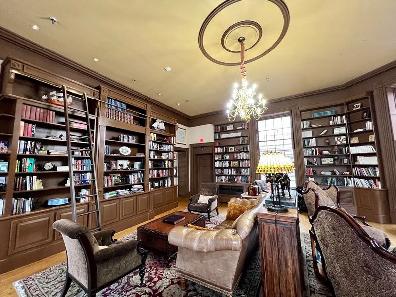 Plan Your Visit to This Legendary Virginia Address