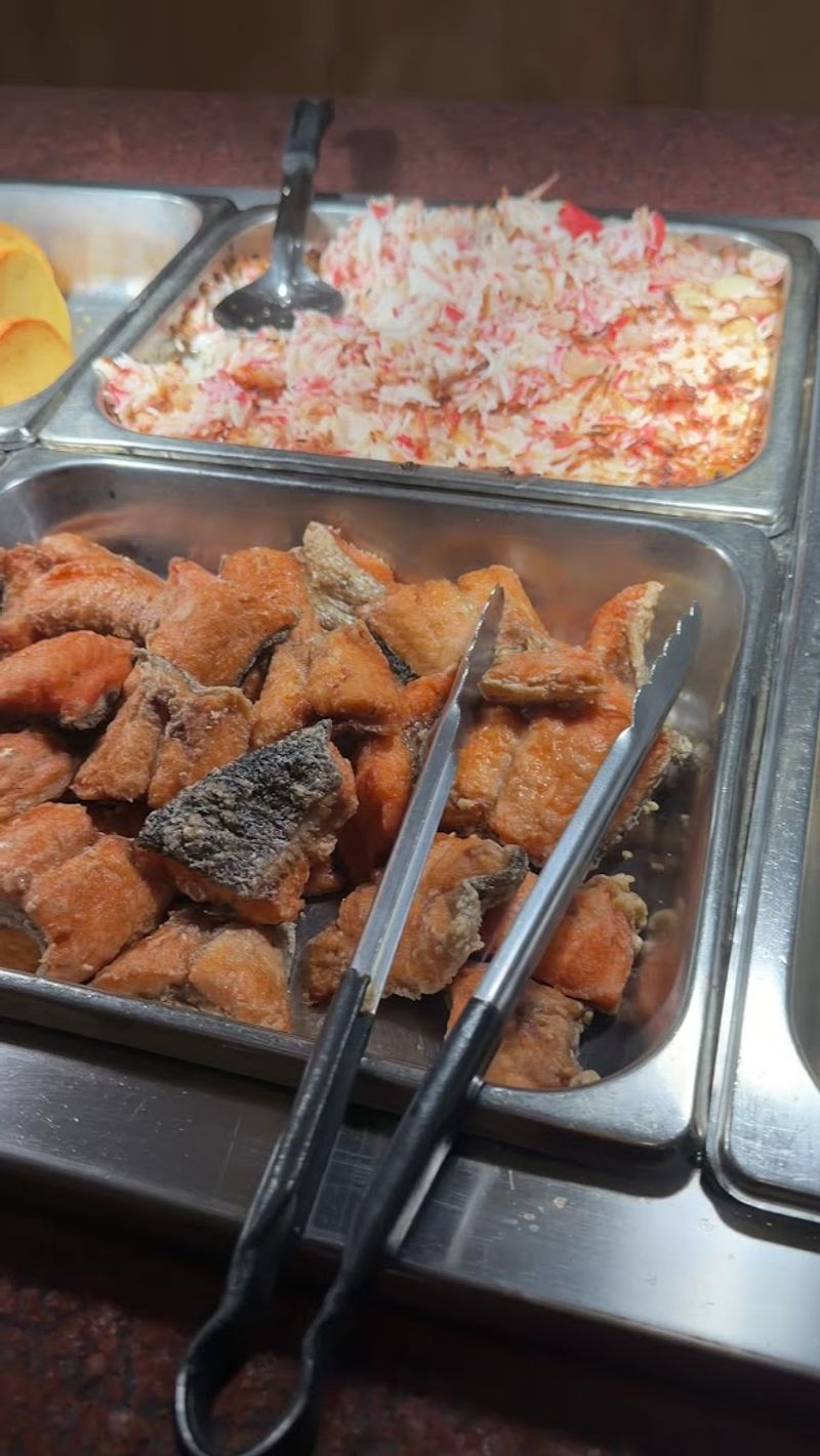 The Staff And Service Set A Warm Tone