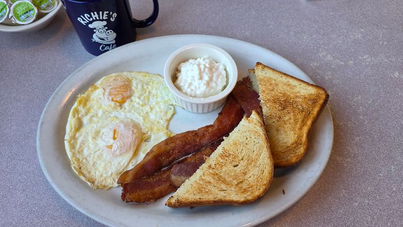 Why Pilots Taxi Up And Park Right Outside