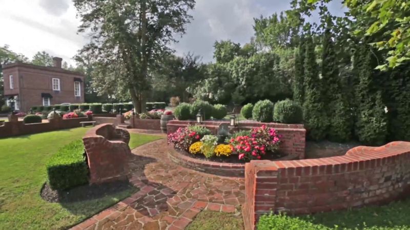 Planning Your Visit to 4300 Oakleys Lane