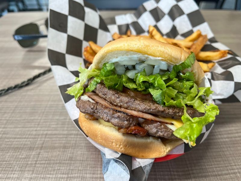 Burgers Built on Freshness and Honest Flavor