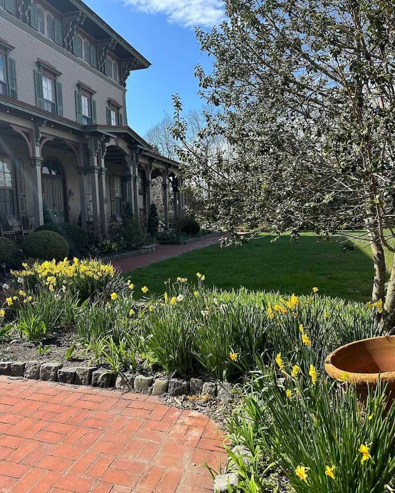 The Award-Winning Gardens That Frame the Experience