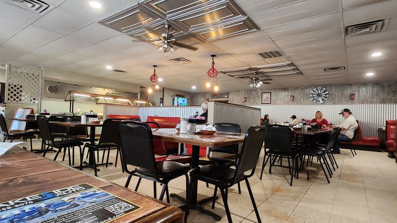 The Friday and Sunday Buffets Worth Planning Around