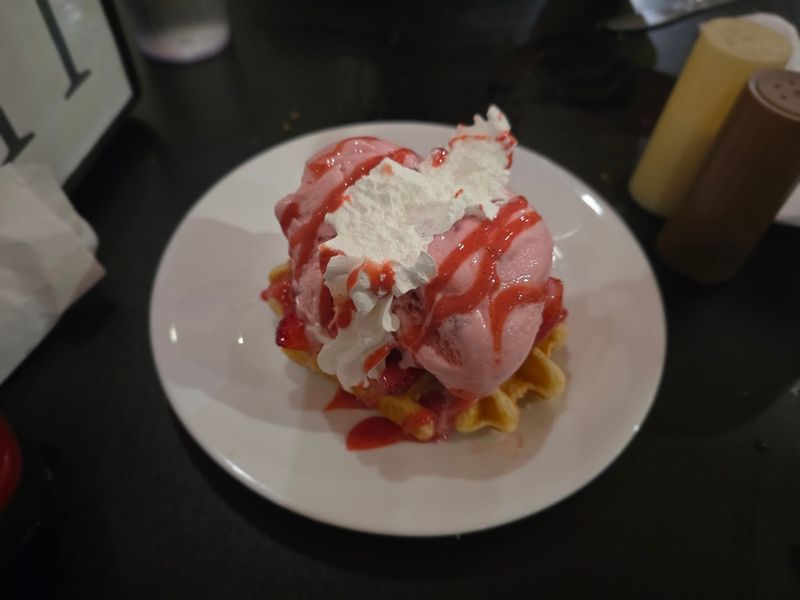 Ice Cream That Closes the Meal Perfectly