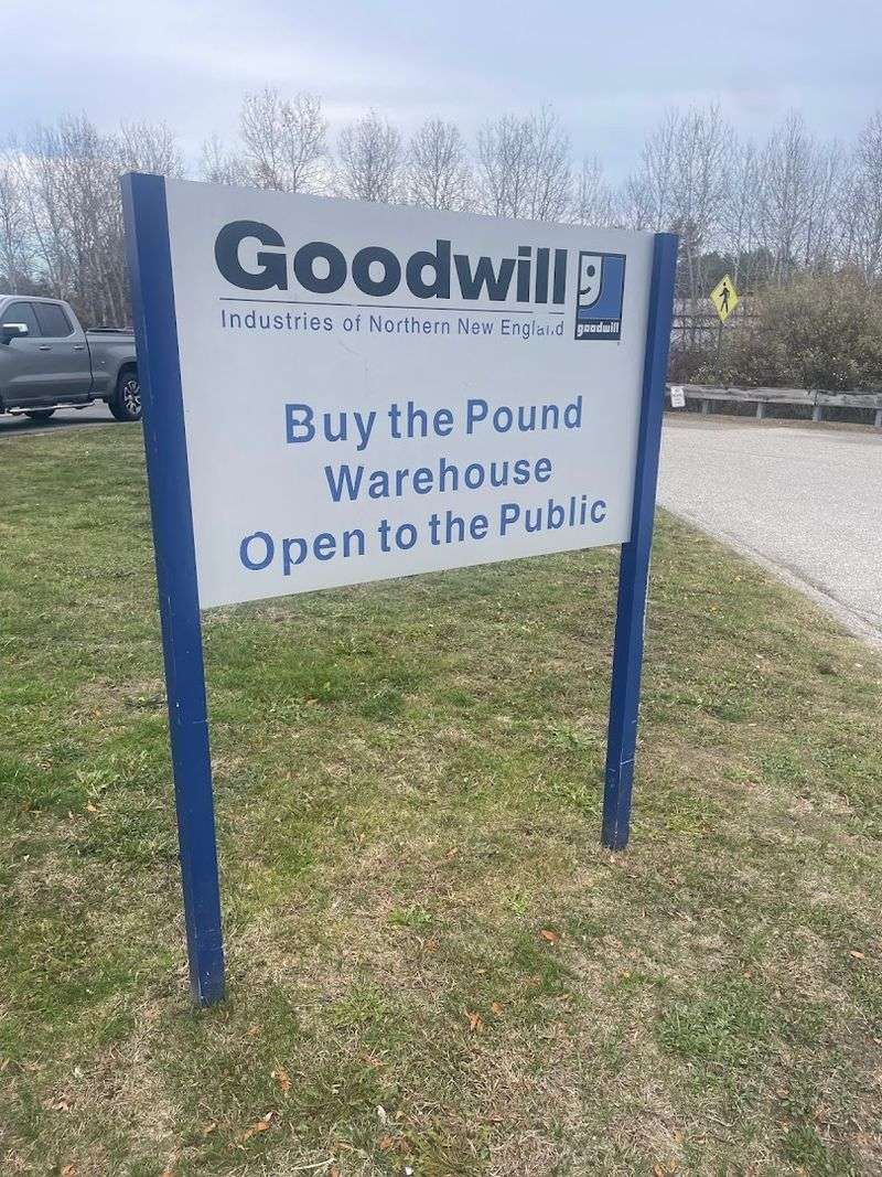 Goodwill Buy The Pound Outlet, Gorham