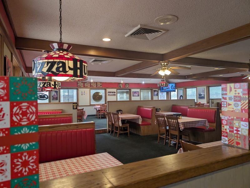 Stepping Inside A Pizza Hut Classic