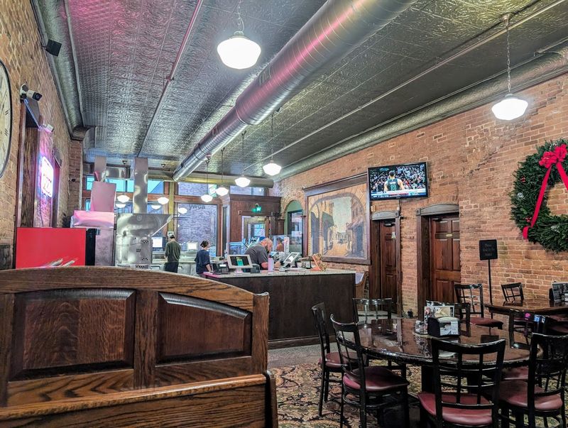 A Renovation That Recaptured The 1880S