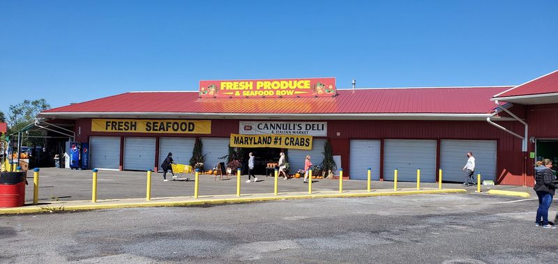 Seasonal Events and Festive Market Atmosphere