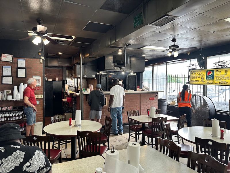 A Dining Room That Means Business