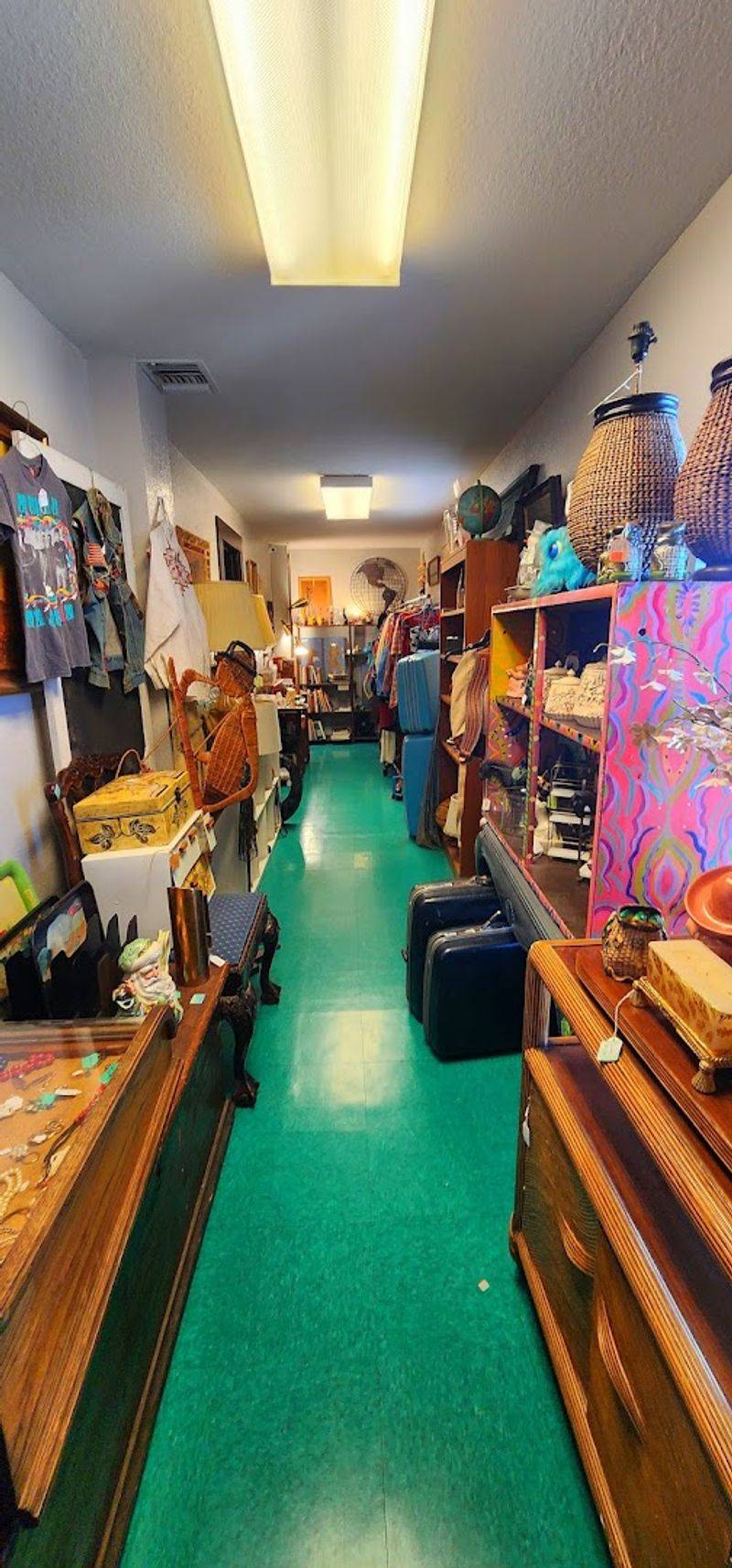 Two Floors of Treasure: Exploring the Layout of La Segunda
