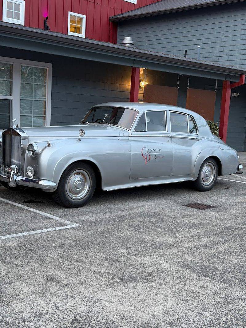 The Vintage Car Shuttle Service