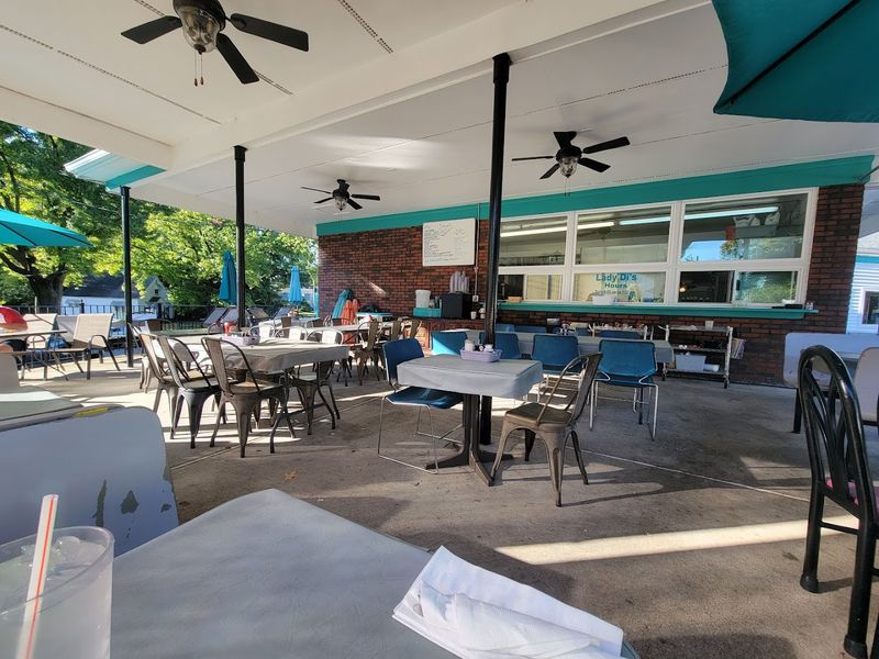 Outdoor Patio Seating for the Perfect Morning