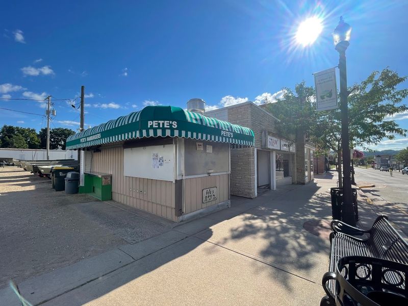 A Seasonal Spot Worth Catching In Time