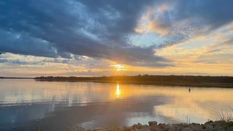 Arcadia Lake Gives the Park Its Stunning Backdrop