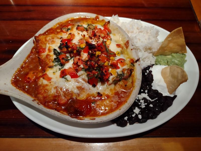 How the Atmosphere Sets the Mood Before the Food Arrives