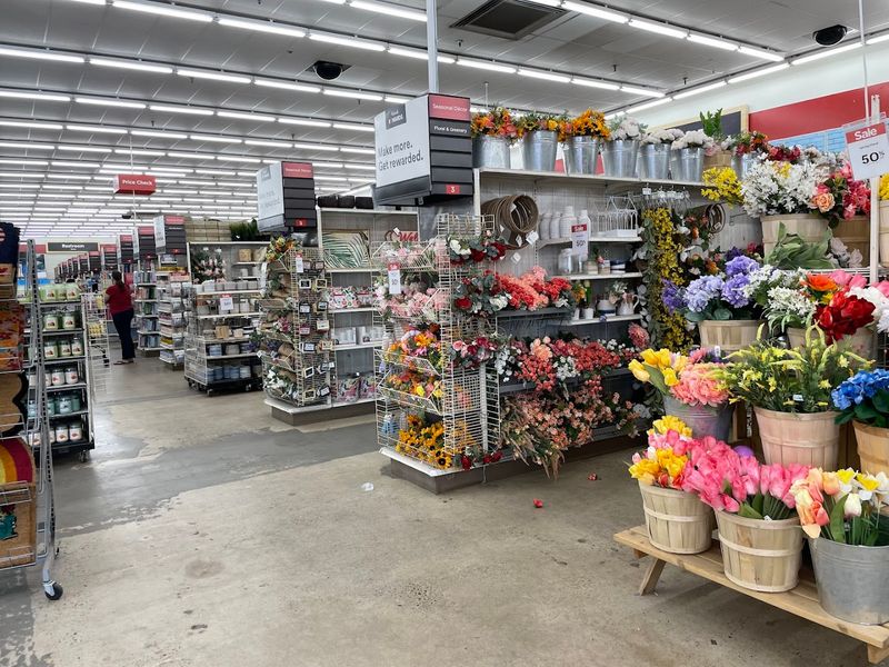 A Store Layout That Actually Makes Sense