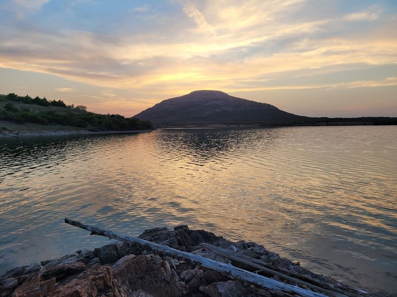 Lake Lawtonka Views That Stop You Mid-Step