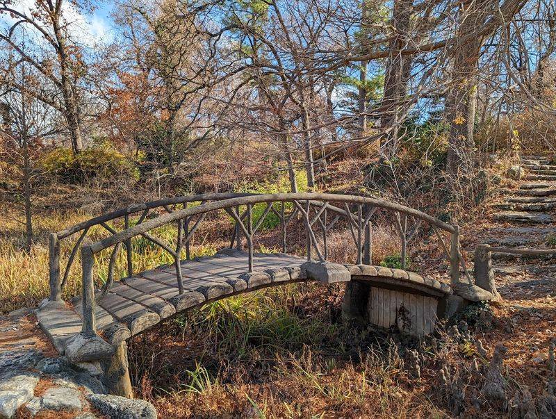 The Arboretum Offers Shade, Scale, and Quiet Wonder