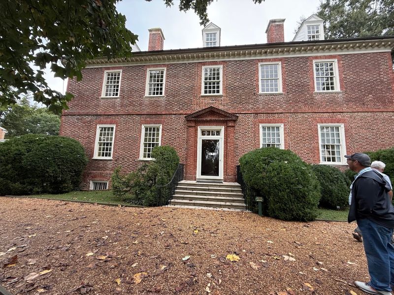 The 1726 Georgian Mansion That Still Stands Proud