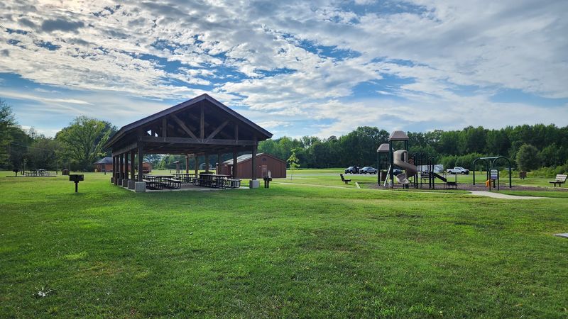 Picnic Areas and Family Facilities: Outdoor Dining Done Right