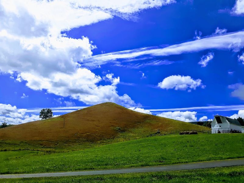 A Hill That Tells Two Very Different Eruption Stories