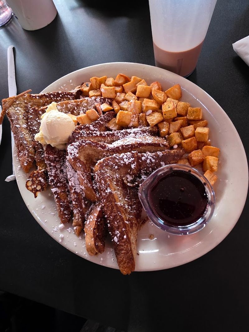 A cafe that welcomes everyone through the door