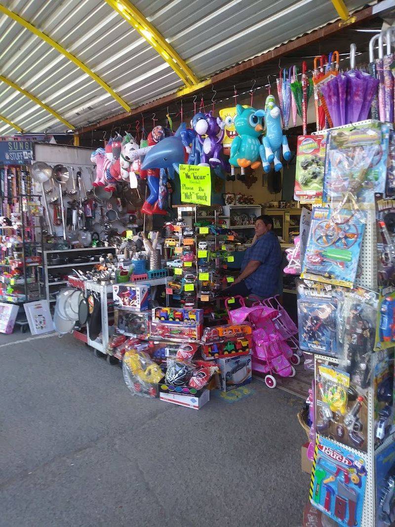 Why Bronco Swap Meet belongs on your El Paso list