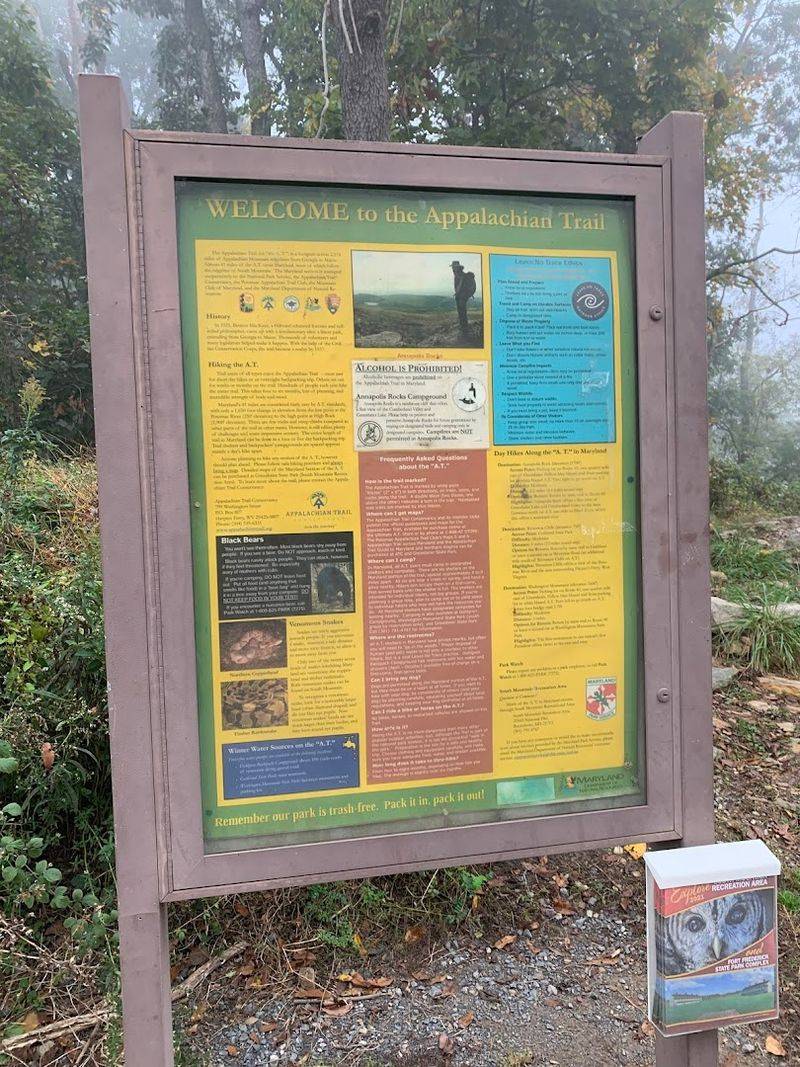 The Trailhead That Sets the Tone Right Away