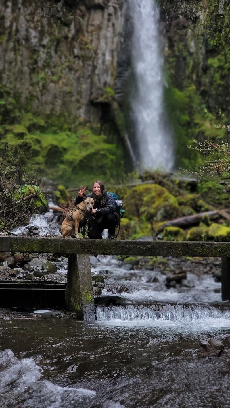 Where the Trail Begins: The Bridge of the Gods Trailhead
