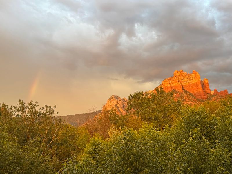 Red Rock Views That Steal Attention Early