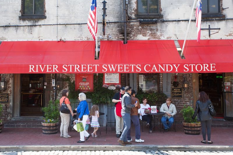 The Cobblestone Address At Nine East River Street