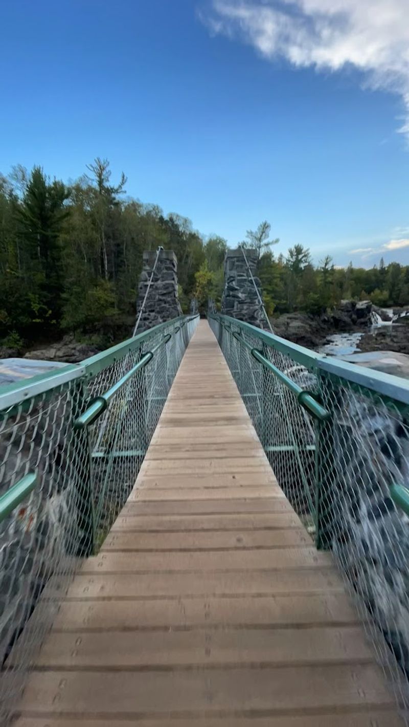 The Swinging Bridge Itself