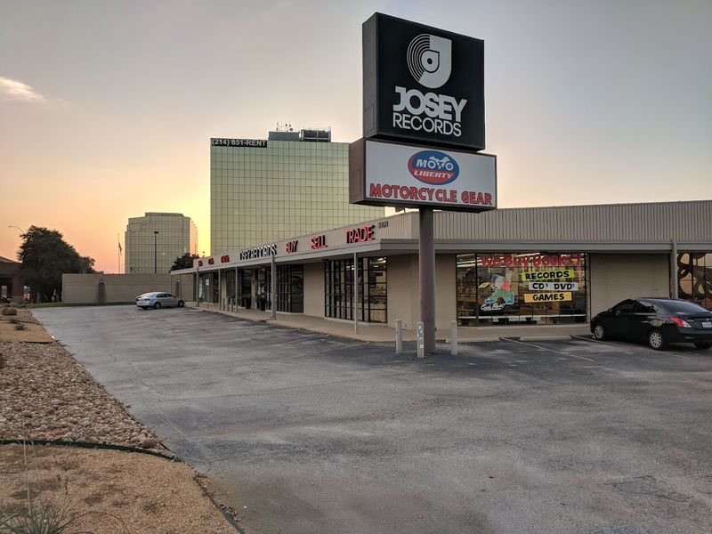 The Jaw-Dropping Scale Of The Store