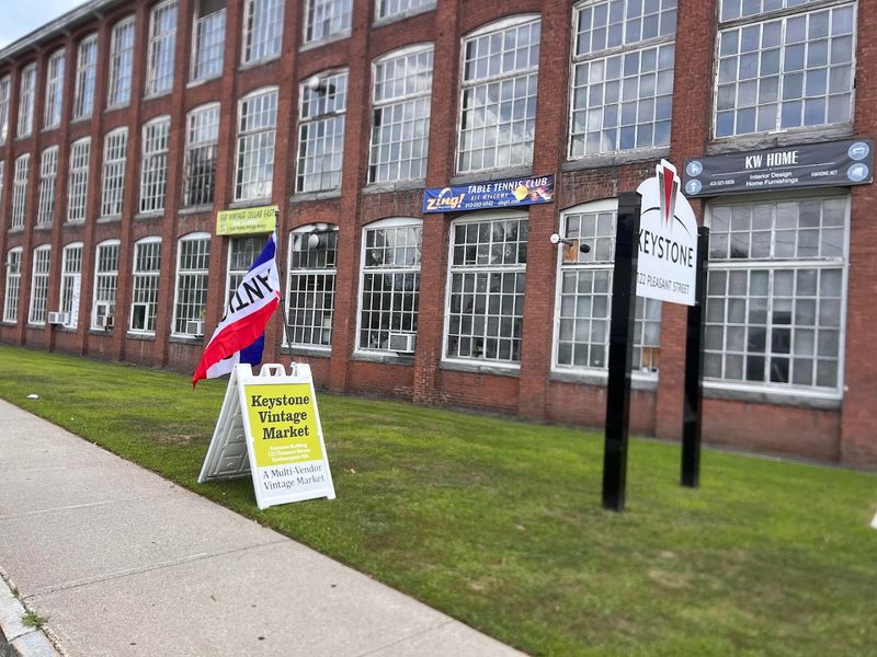 An Old Mill Home For 28 Vendors