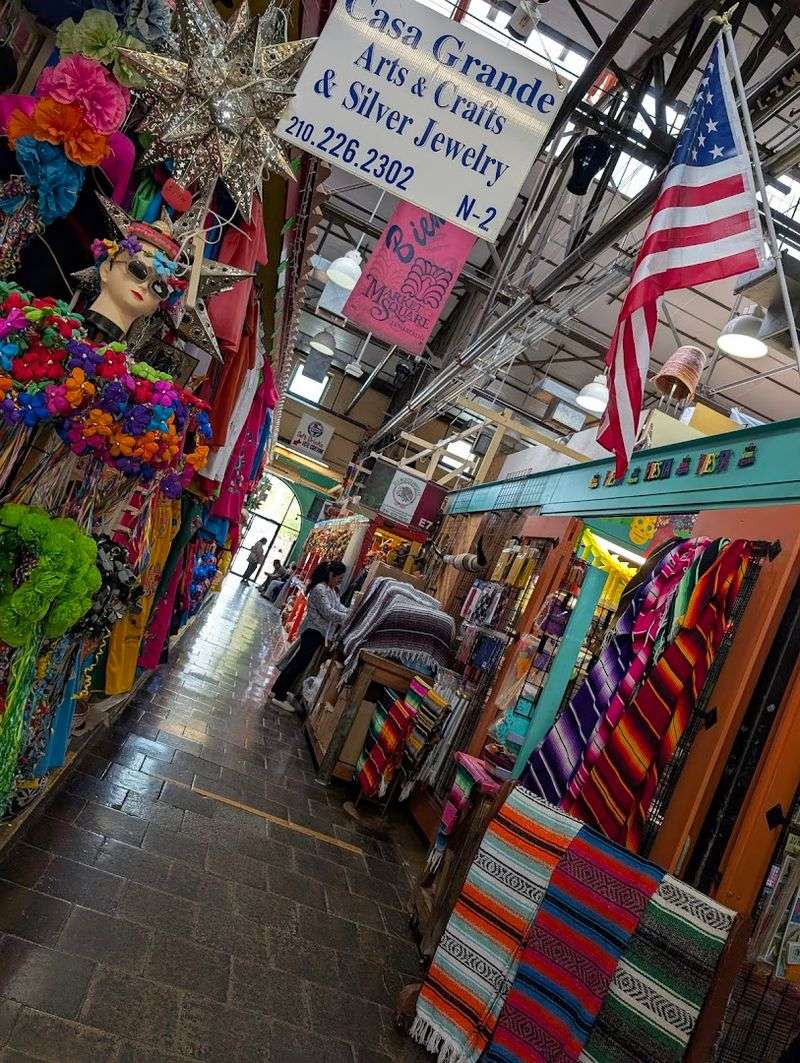 El Mercado: The Heart of the Market